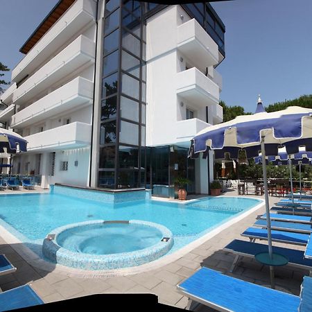 Hotel Bellevue Lignano Sabbiadoro Eksteriør bilde