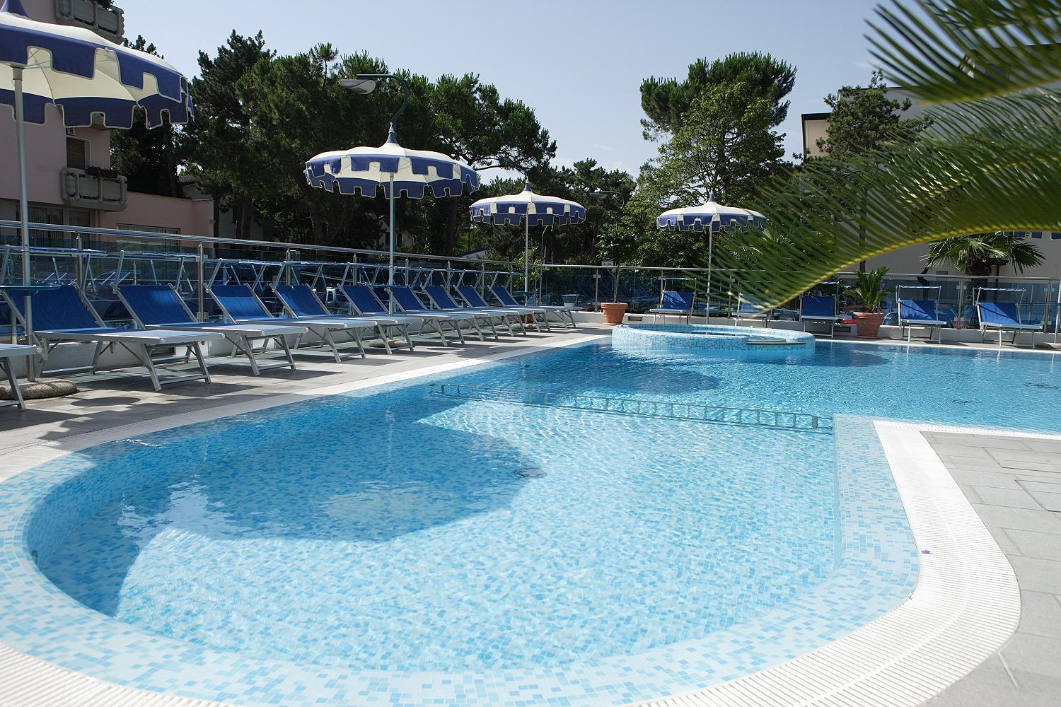 Hotel Bellevue Lignano Sabbiadoro Eksteriør bilde