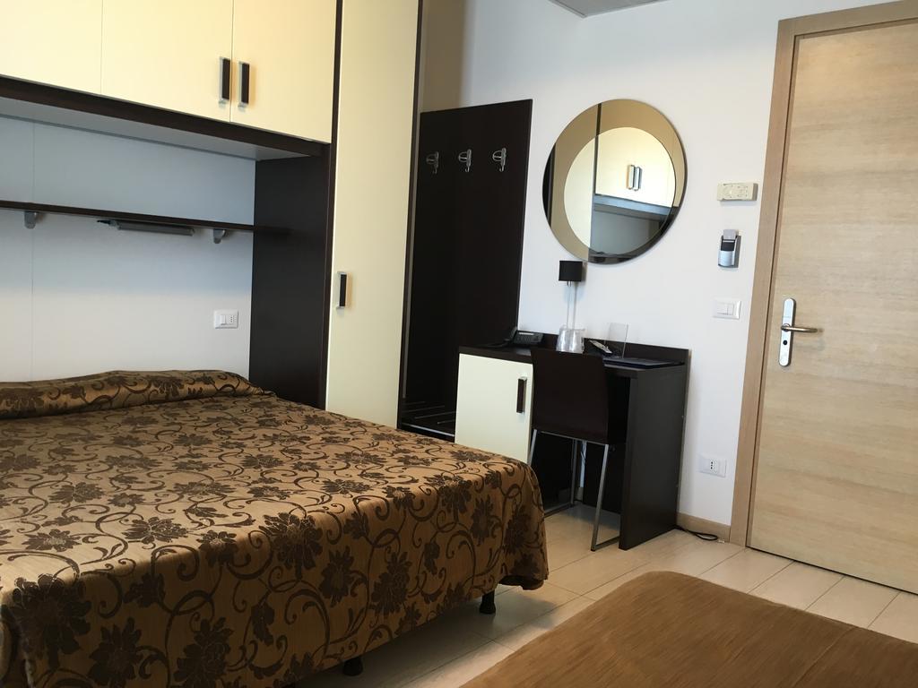 Hotel Bellevue Lignano Sabbiadoro Eksteriør bilde