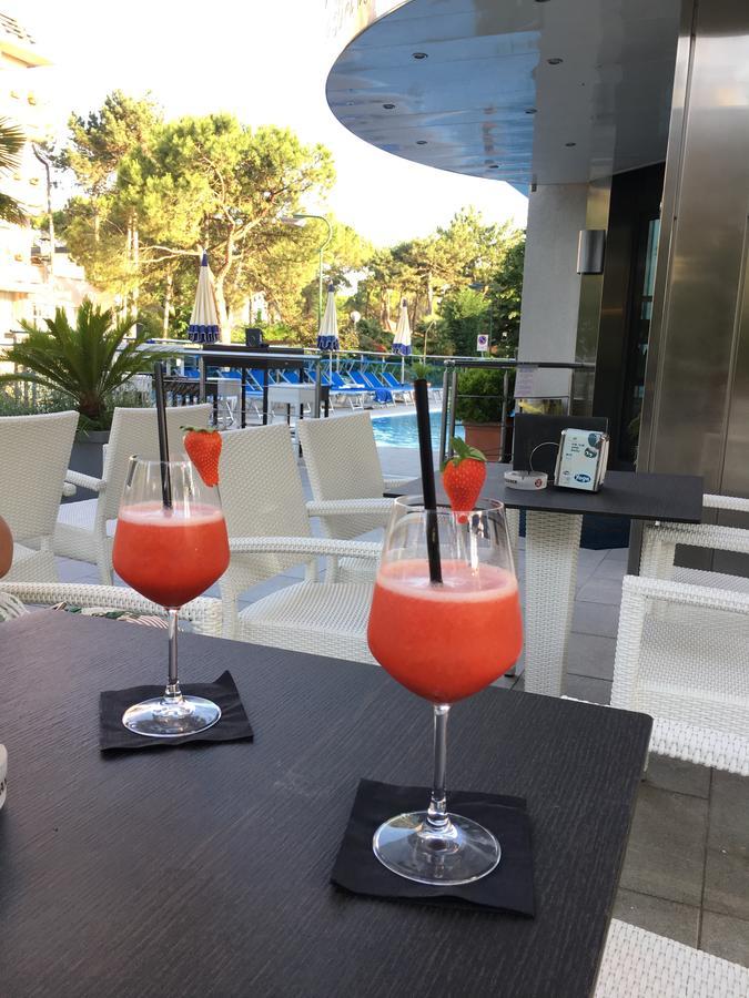 Hotel Bellevue Lignano Sabbiadoro Eksteriør bilde